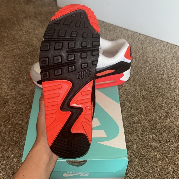 Nike Air Max 90 Infrared - Picture 3 of 6